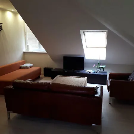 Utulny Apartman V Bratislava 15 Exterior photo